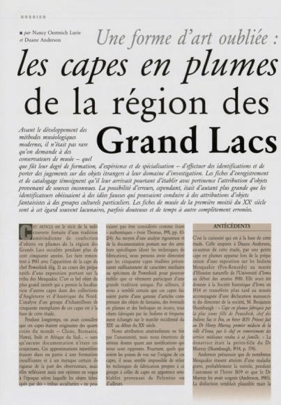 Une forme d'art oubliée : les capes en plumes de la région des Grand Lacs